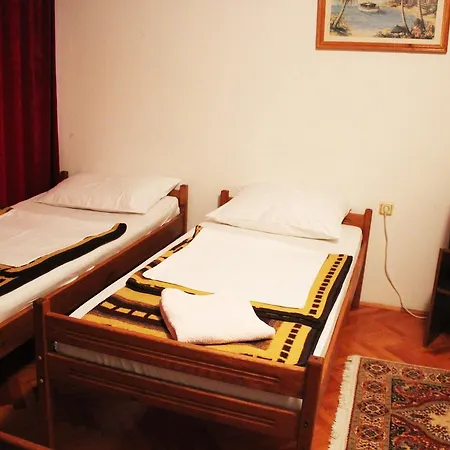 Pansion Boston Motel 3*